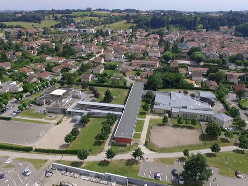 Vue a&eacute;rienne de l'&eacute;cole